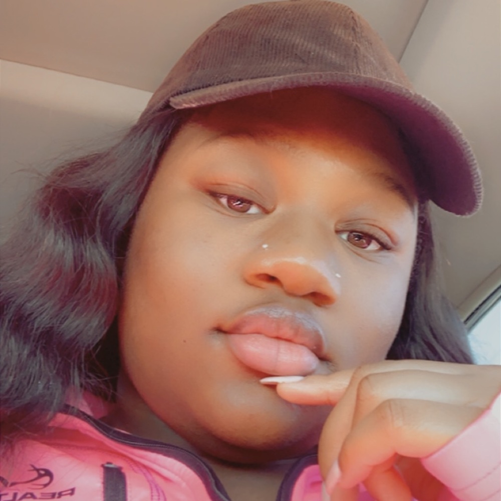 Meet your Posher, Amaya